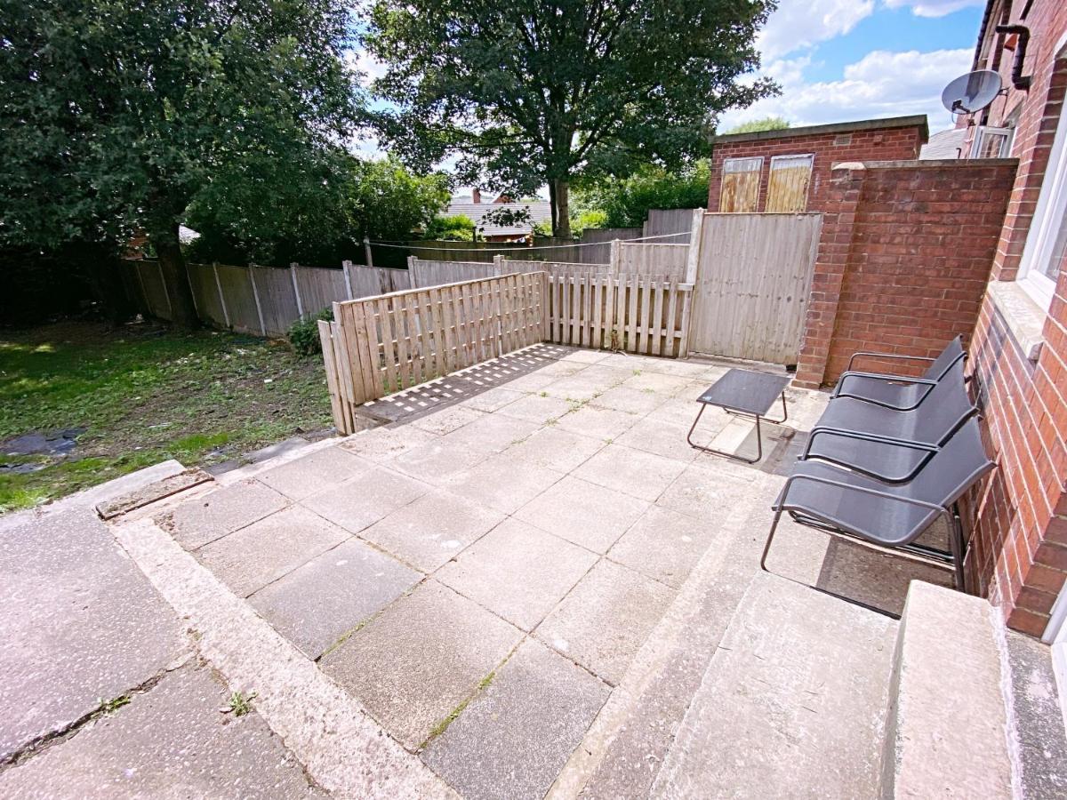 Entire 3-Bedroom Home In Oldham - Guest House 외부 사진