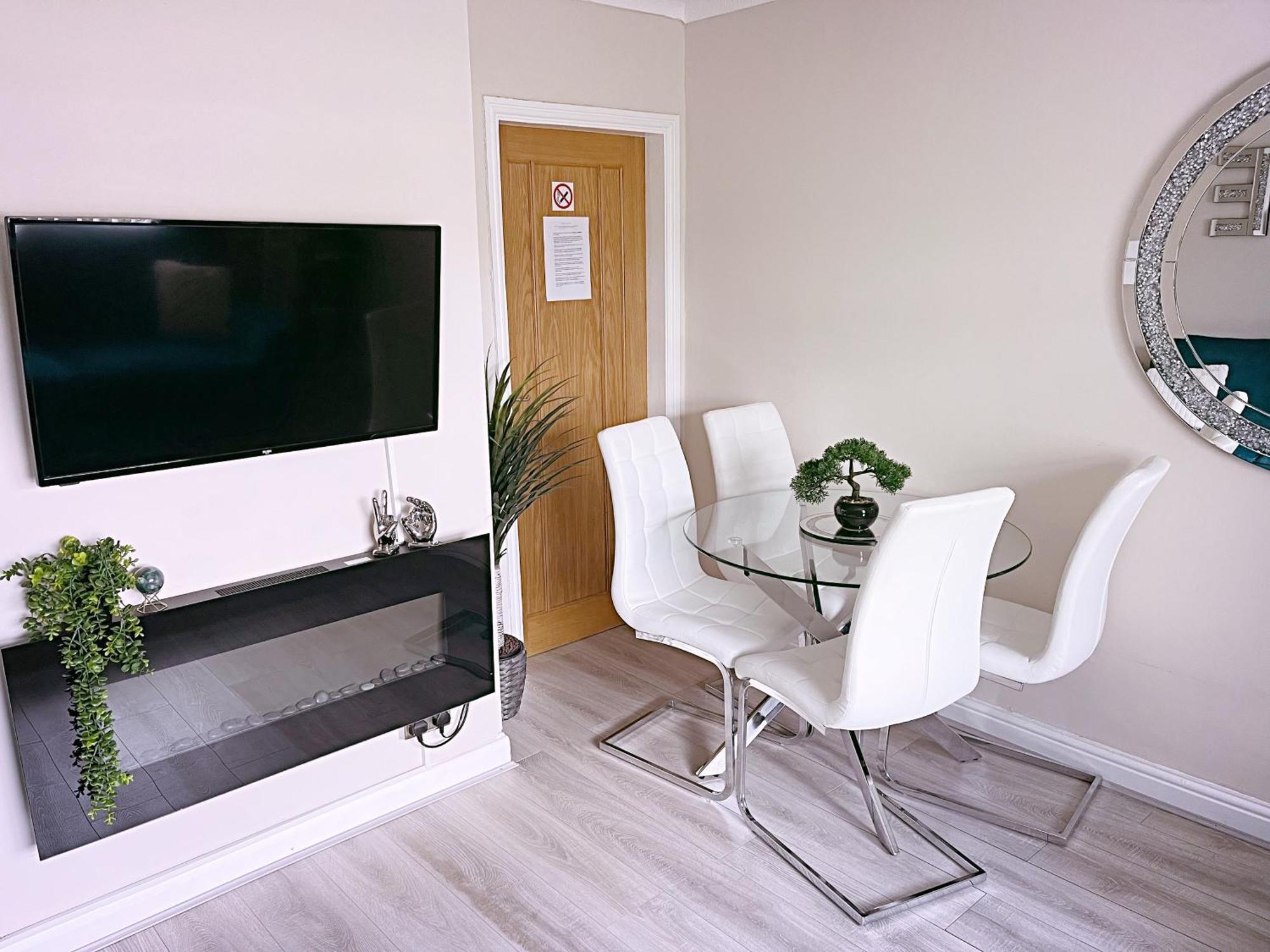 Entire 3-Bedroom Home In Oldham - Guest House 외부 사진