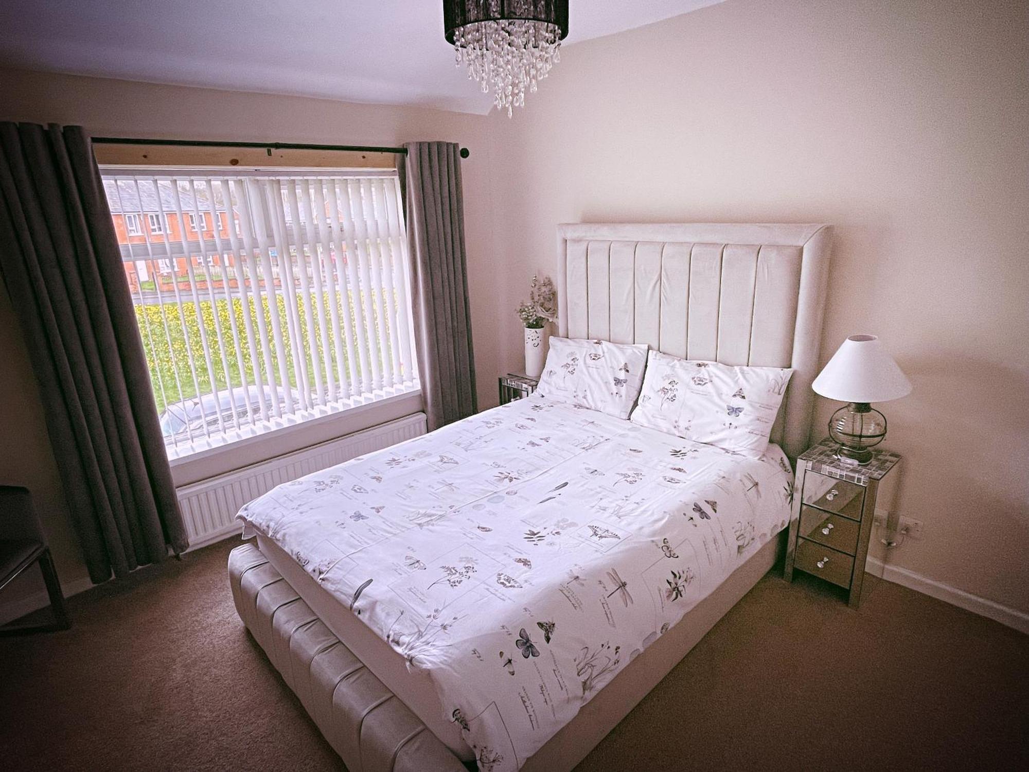 Entire 3-Bedroom Home In Oldham - Guest House 외부 사진